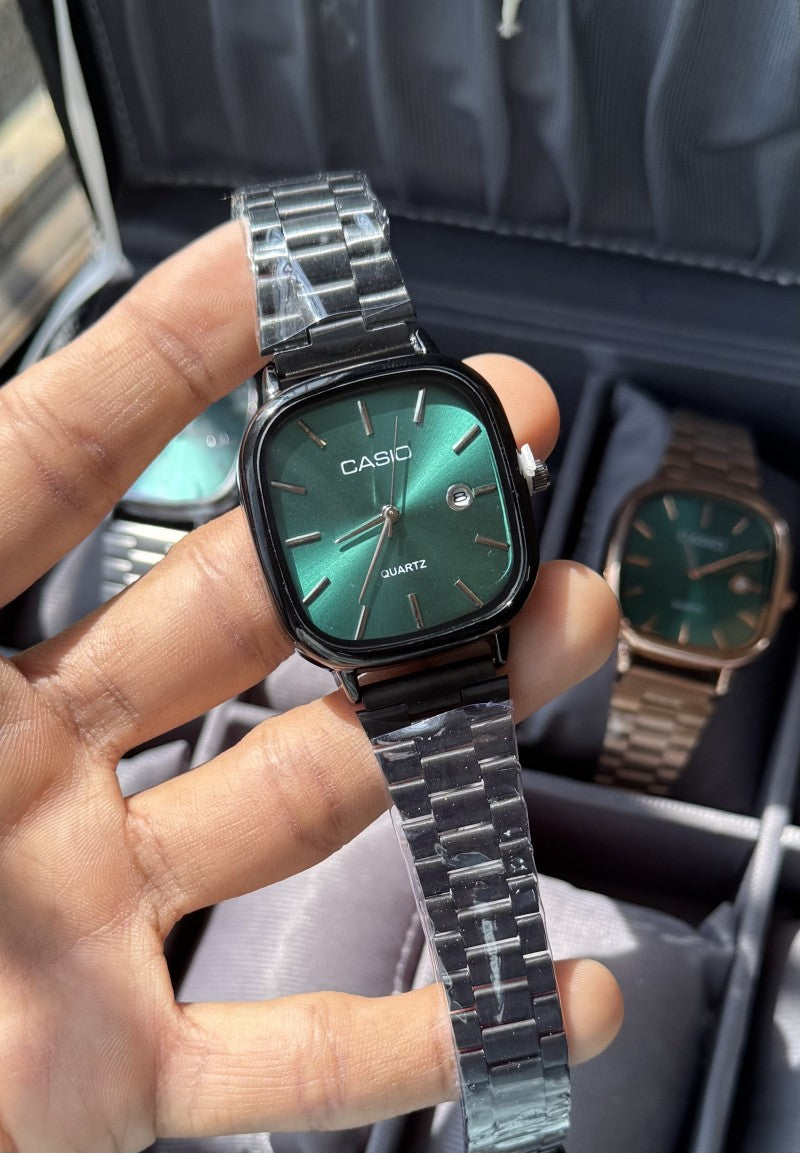 CASIO QUARTZ VINTAGE WATCH