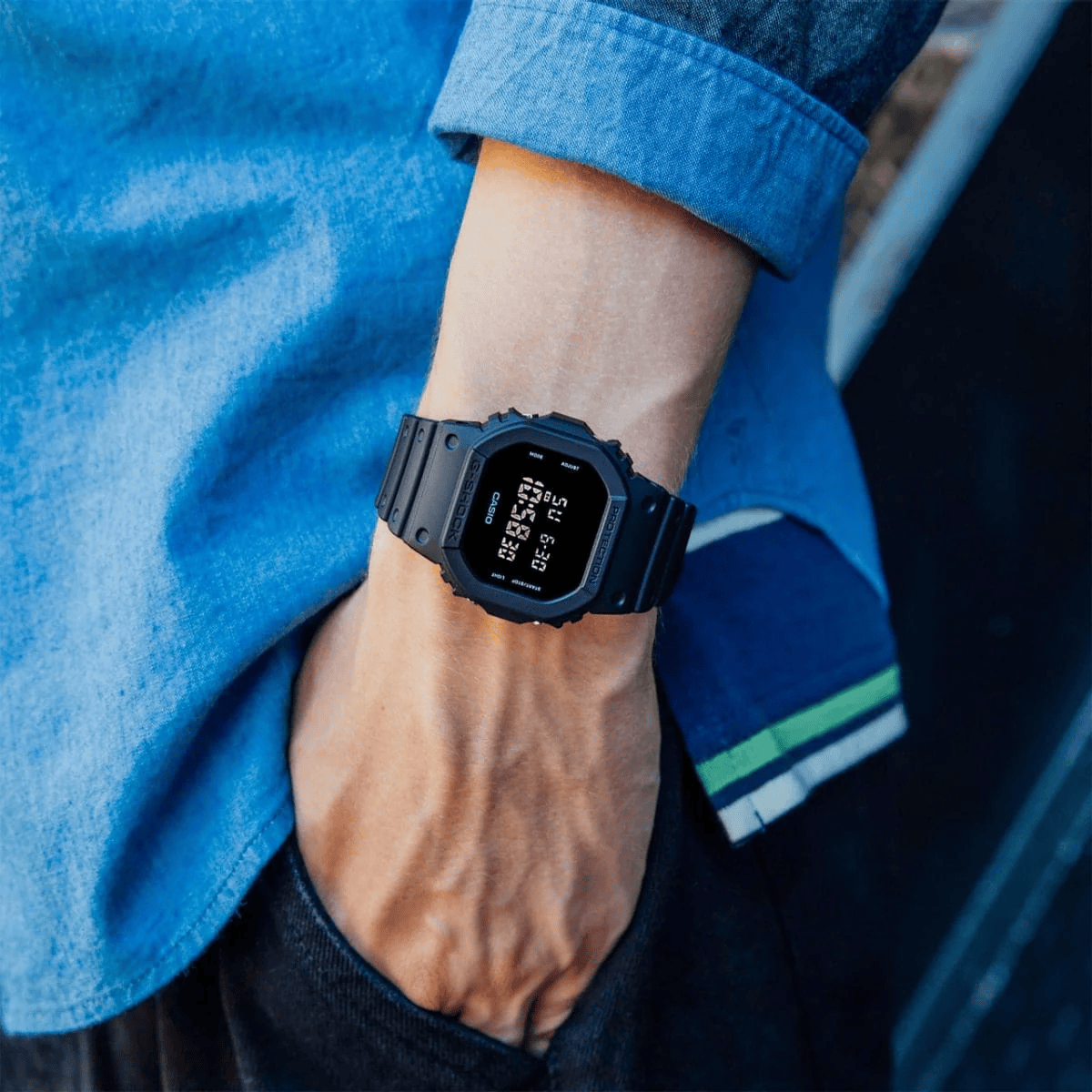 DW-5600CA-2(G-Shock Limited Edition)