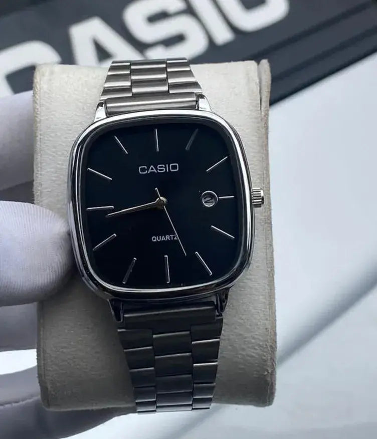 CASIO QUARTZ VINTAGE WATCH